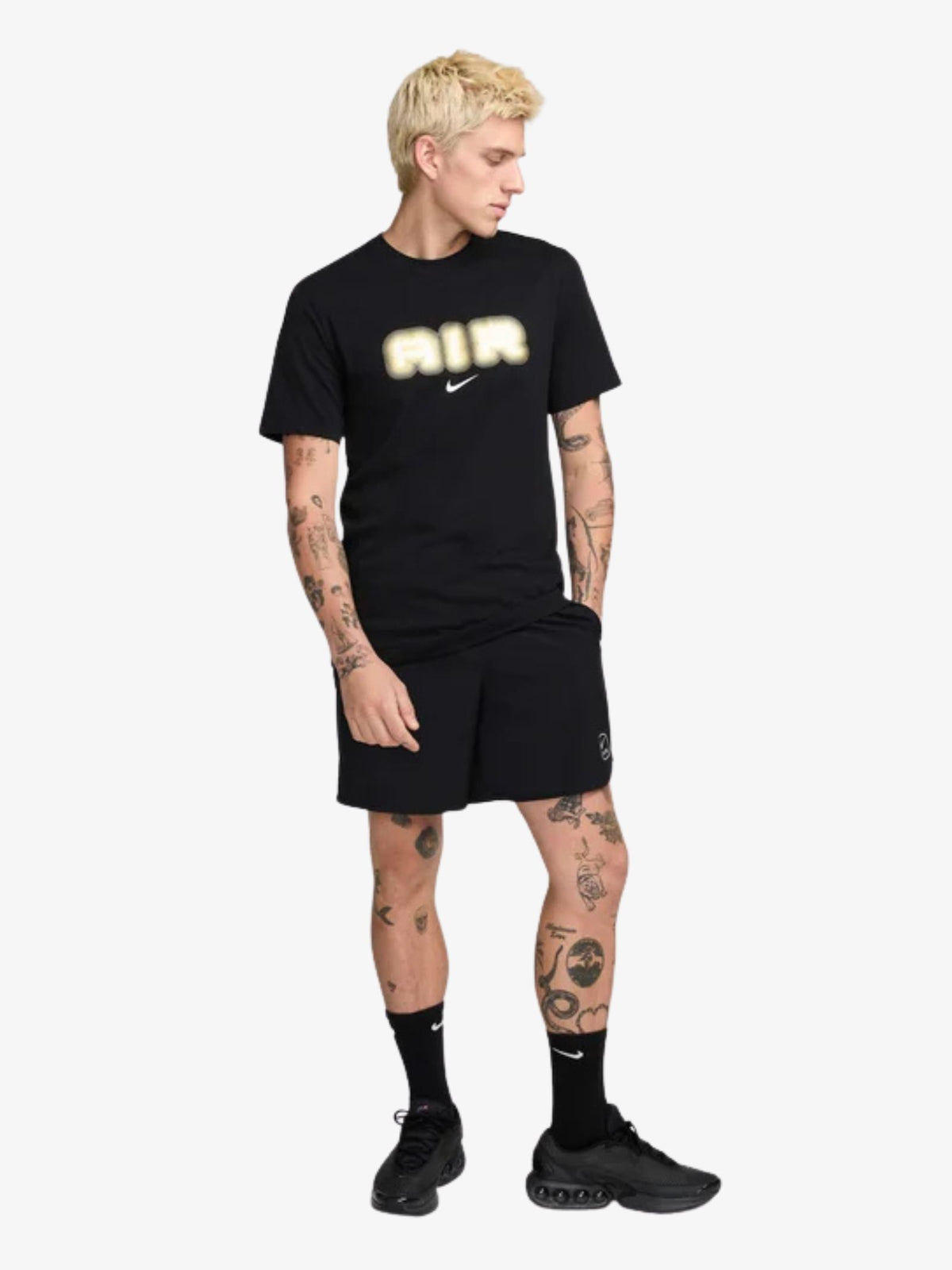 Nike Air Graphic Tee | Black/Metallic Gold