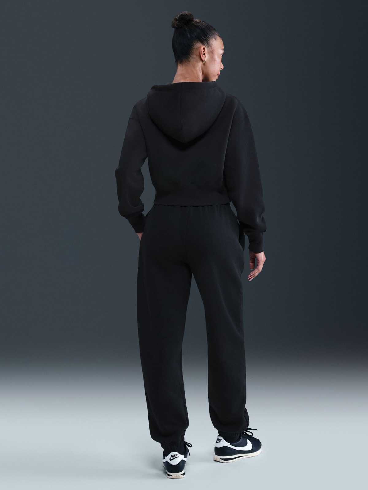 Nike NSW Phoenix Fleece Cropped Hoodie | Black/Sail