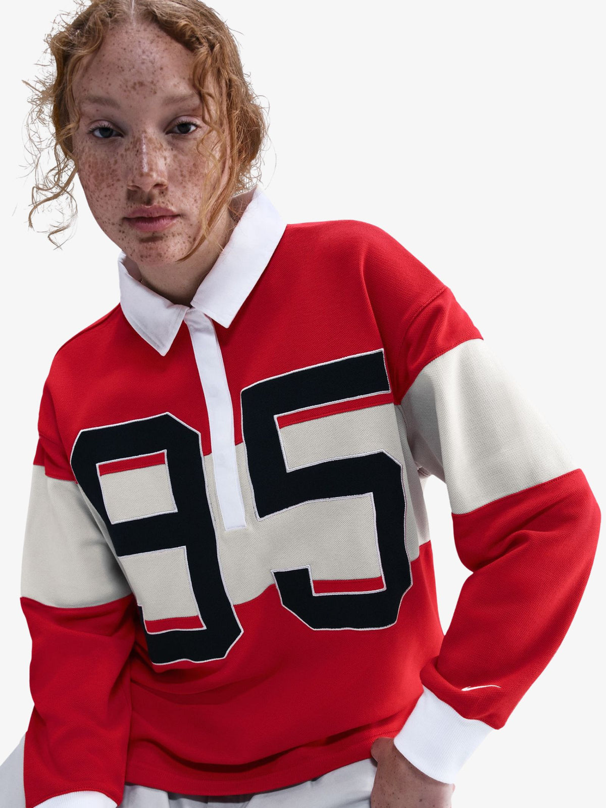 Nike NSW Street Long Sleeve Graphic Polo | Unvrsty Rd/Lt Orwd Brn/Wht/Sai