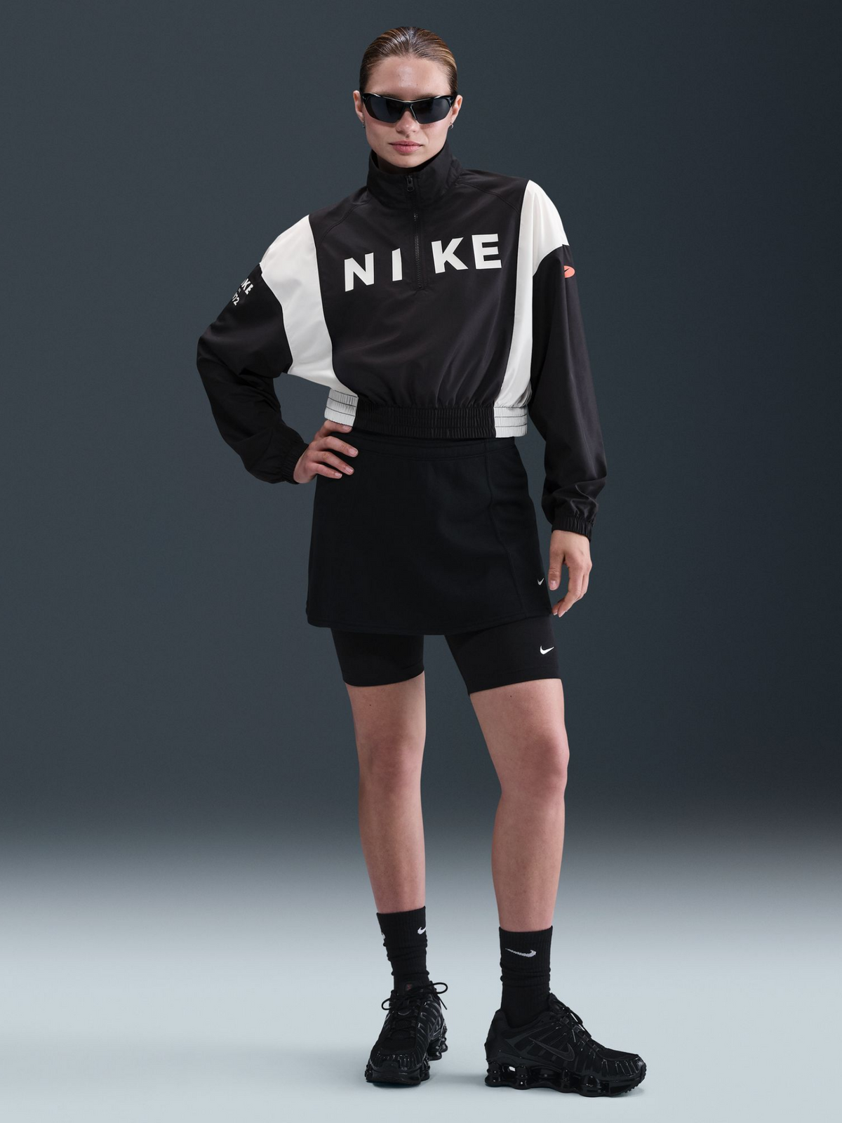 Nike NSW Woven Lightweight 1/4-Zip Jacket | Black/Black/Sail