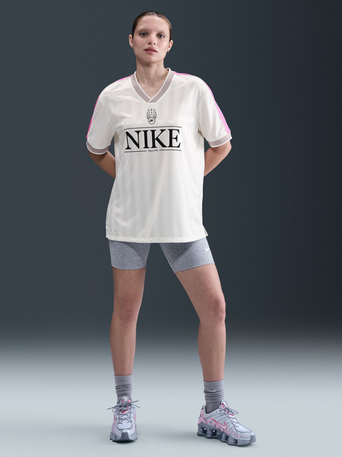 Nike NSW V Neck Jersey | Sail/Plyfl Pnk/Clg Gry/Blk