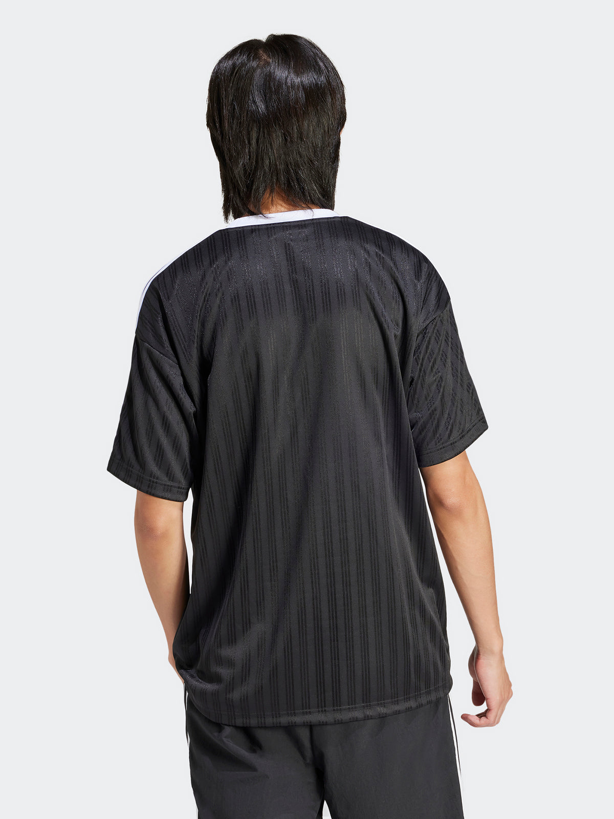 Adicolor T-Shirt in Black &amp; White