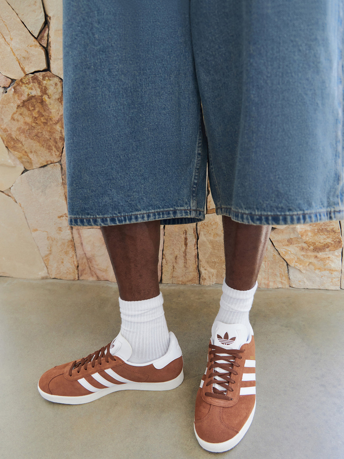 Abrand A6 Big Baggy Short Felix | Mid Vintage Indigo