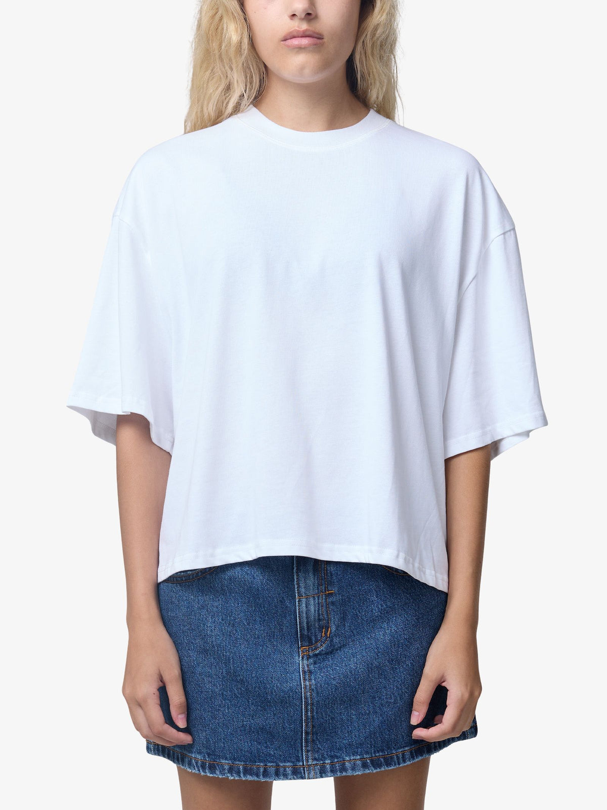 Lioness Bloom Short Sleeve Tee | Moonlight