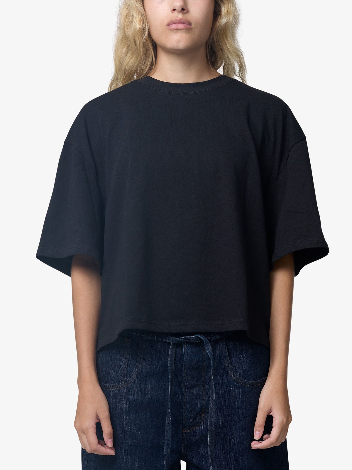 Lioness Bloom Short Sleeve Tee | Noir