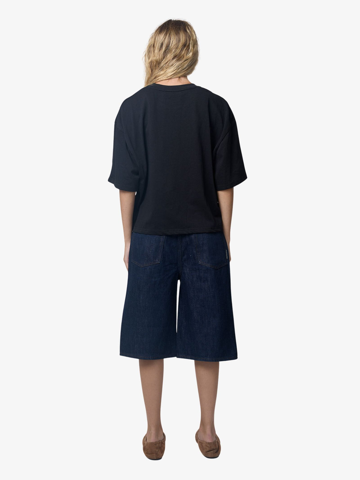 Lioness Bloom Short Sleeve Tee | Noir