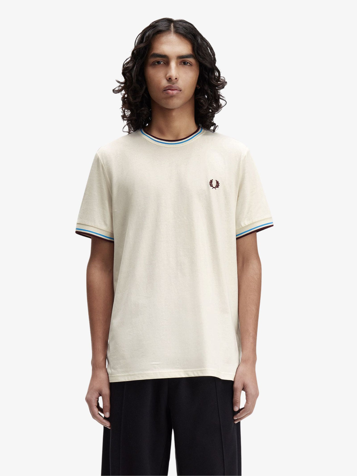 Fred Perry Twin Tipped T-Shirt | Ecru Court Blue Oxblood