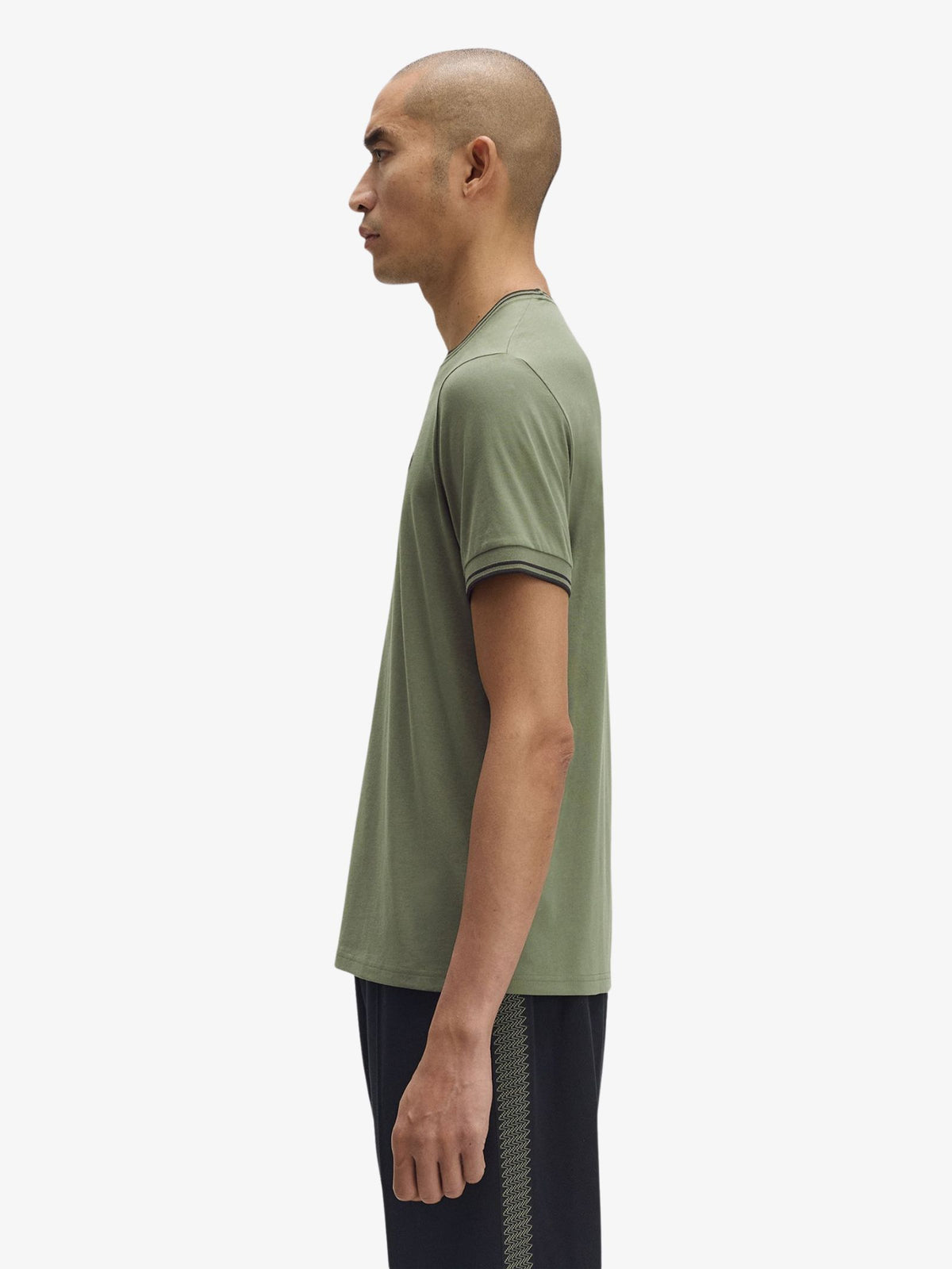 Fred Perry Twin Tipped T-Shirt | Laurel Wreath Green/Black