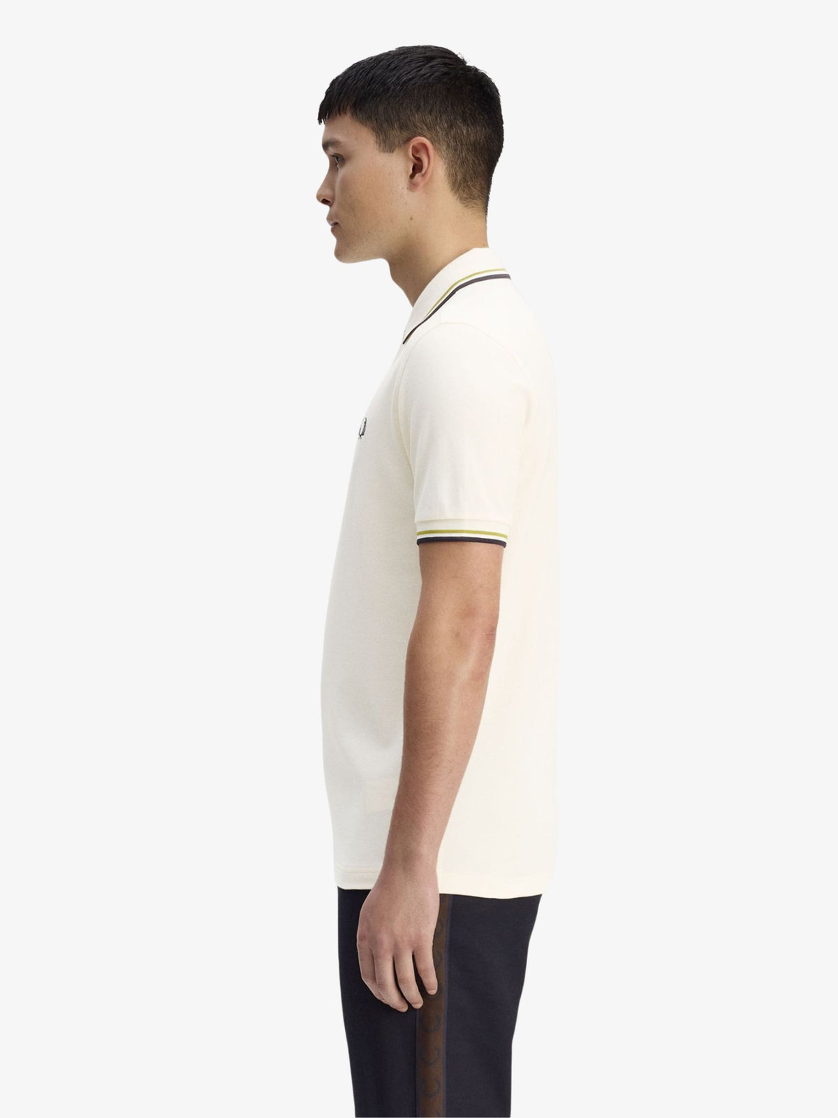 Fred Perry The Twin Tipped Fred Perry Shirt | Ecru/Tennis Ball Yellow