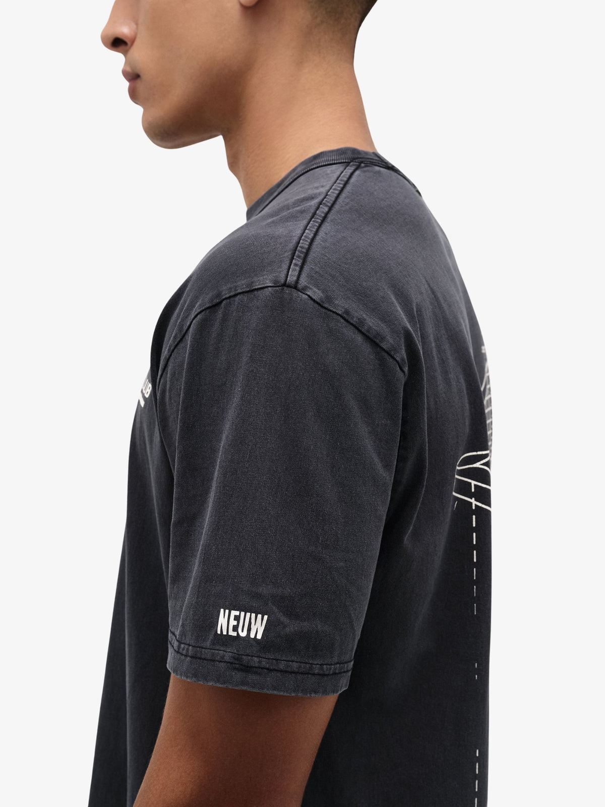 Neuw Incline Tee | Washed Black