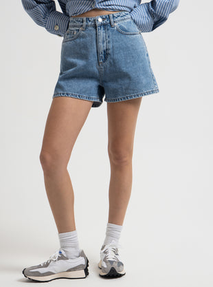 Organic Mom Shorts in Washed Blue