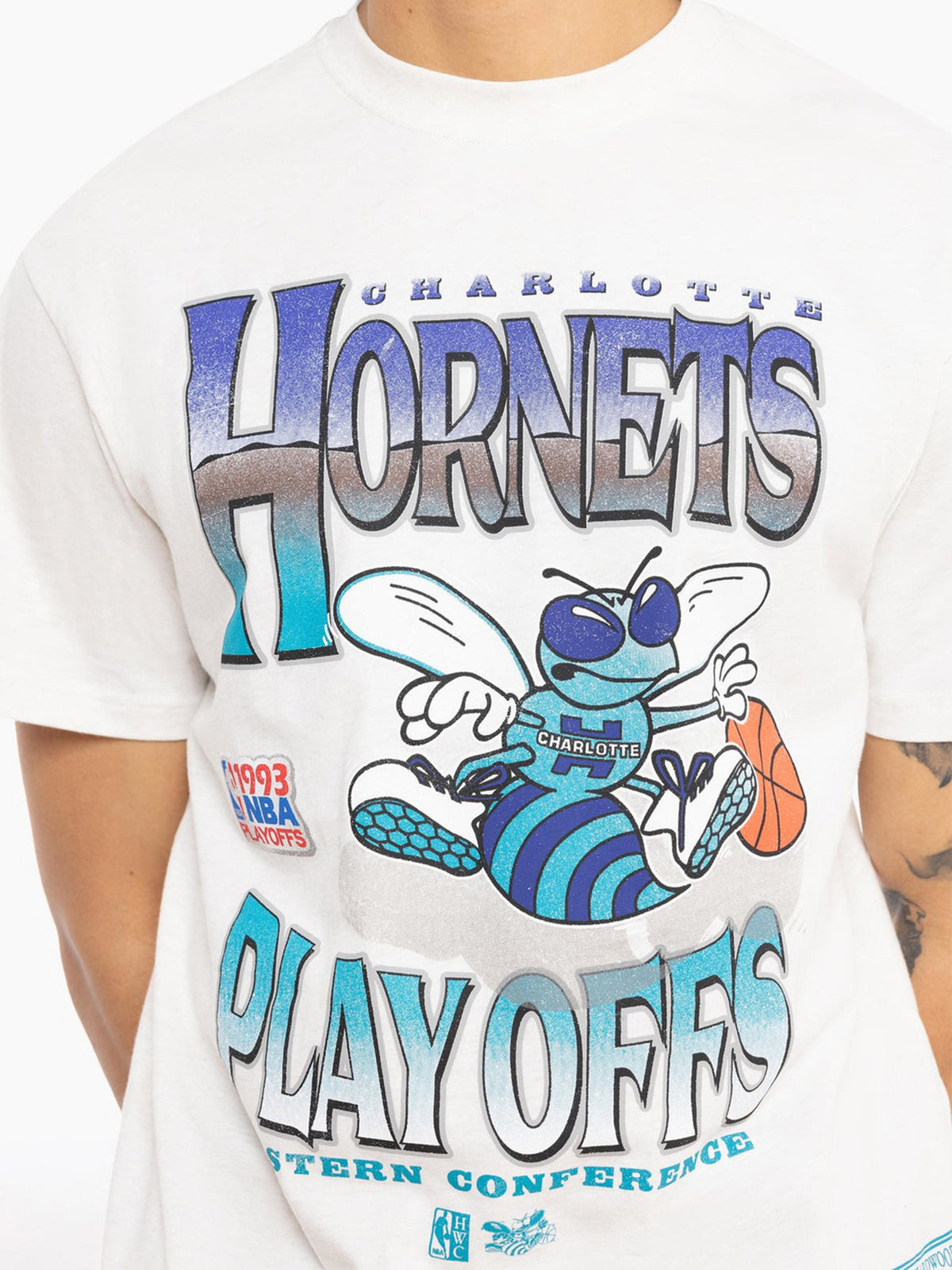Chrome Hornets 1993 NBA Playoffs T-Shirt in White Marle