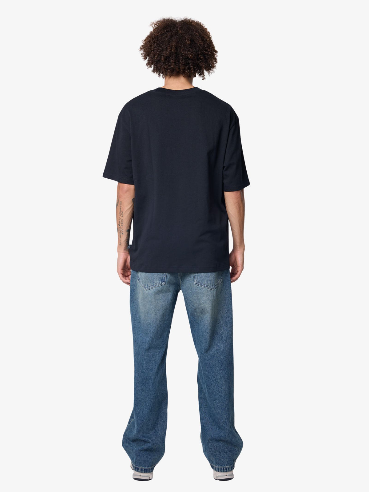 New Balance Hoops Tradition Graphic T-Shirt | Black