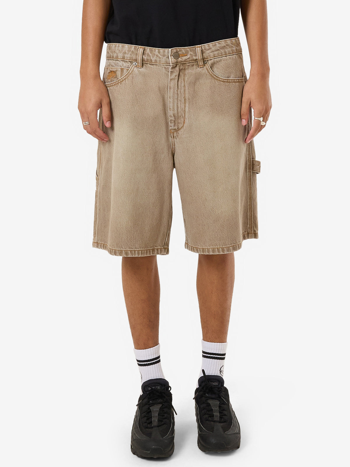 Worship Carpenter Short | Dijon