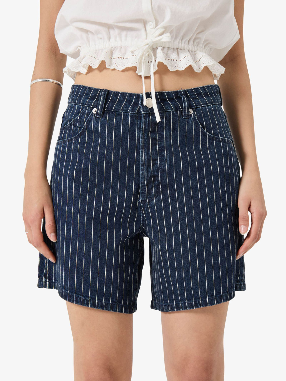 Rollas 90s Relaxed Shorts | Indigo Stripe