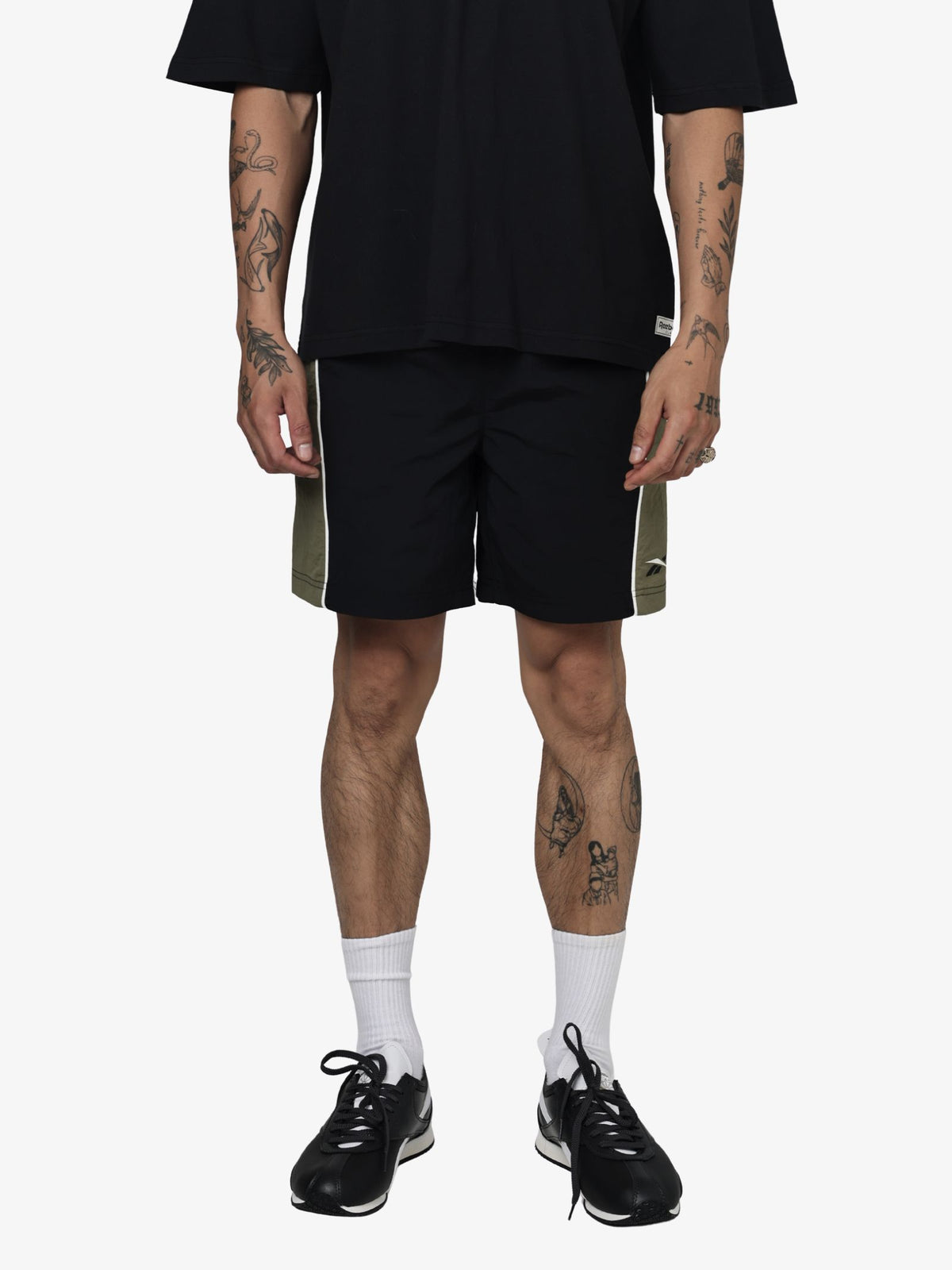 Reebok Classics Woven Shorts | Black/Legacy Green