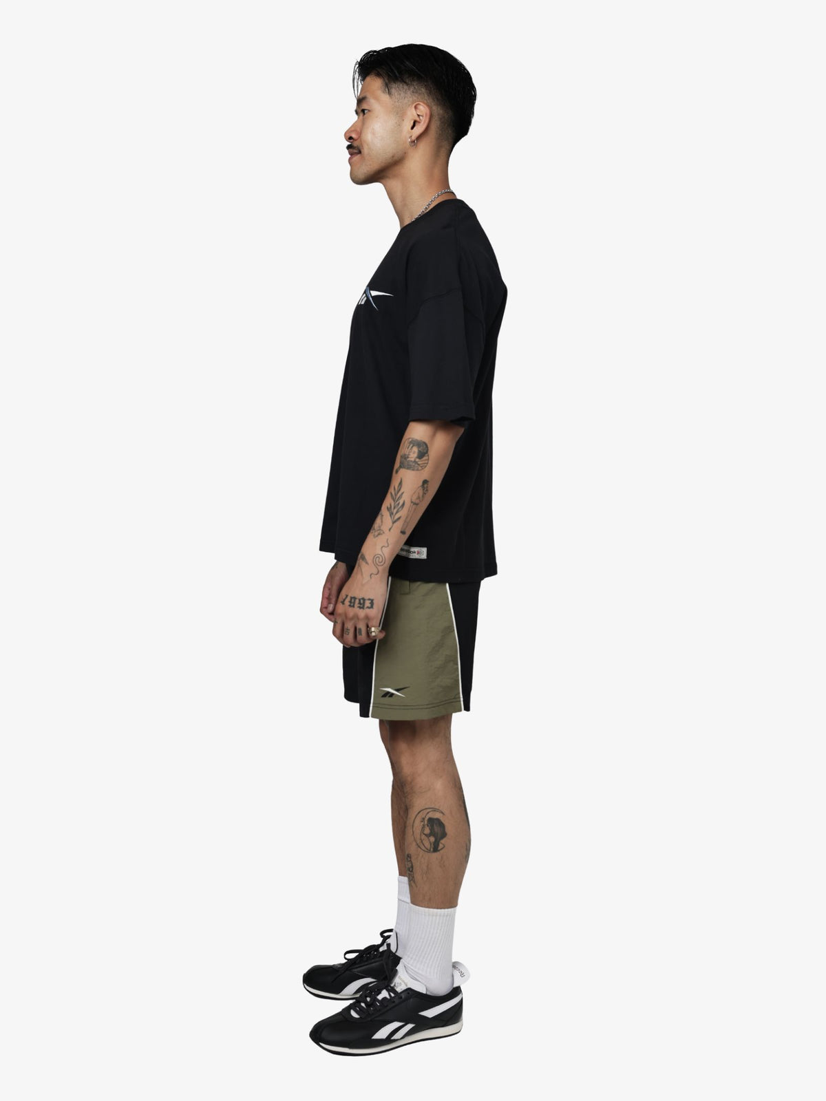 Reebok Classics Woven Shorts | Black/Legacy Green