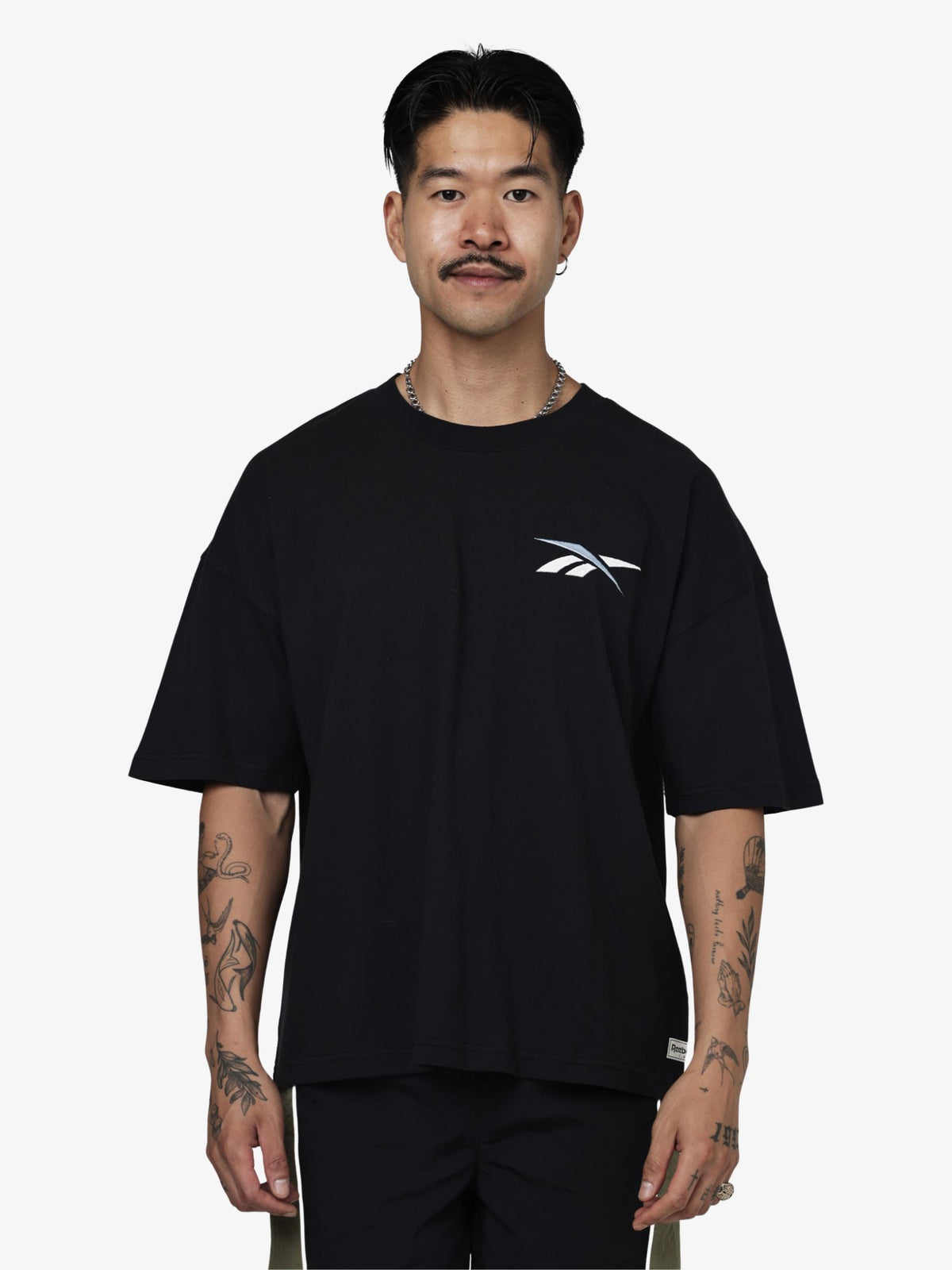 Reebok Vector Box Fit Tee | Black