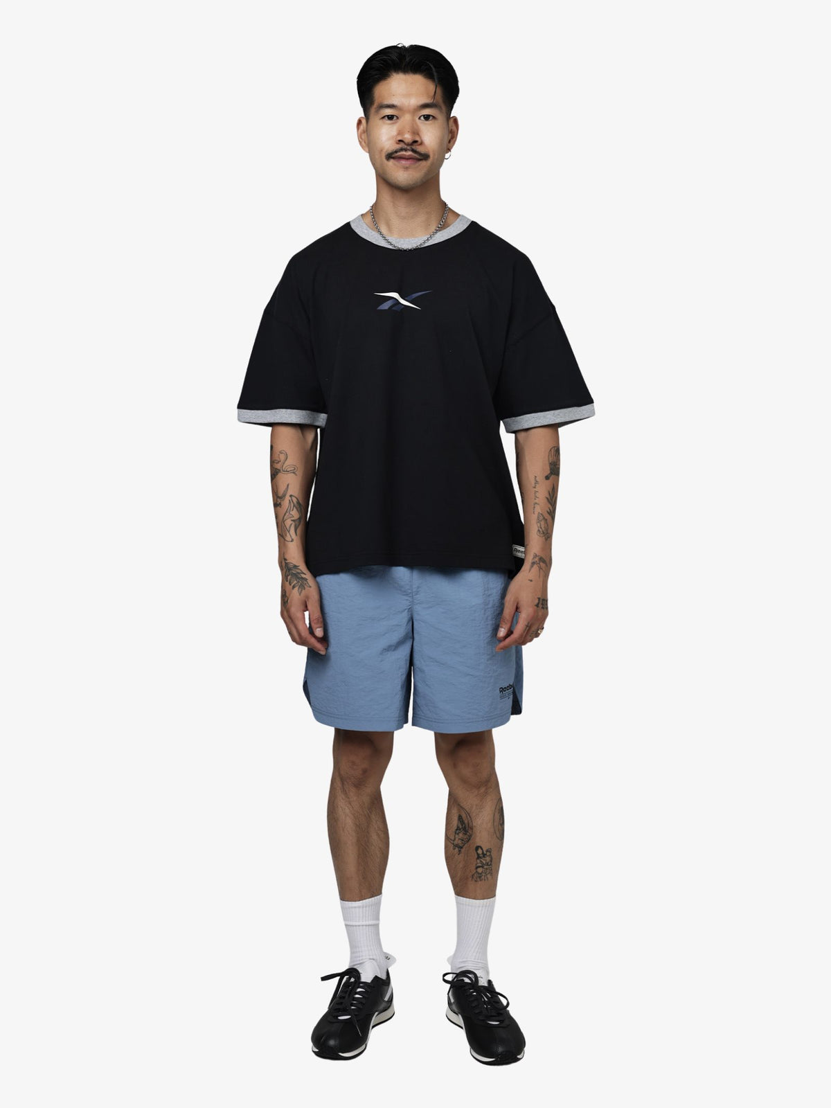 Reebok Vector Ringer Crew Tee | Black/Heritage Marle
