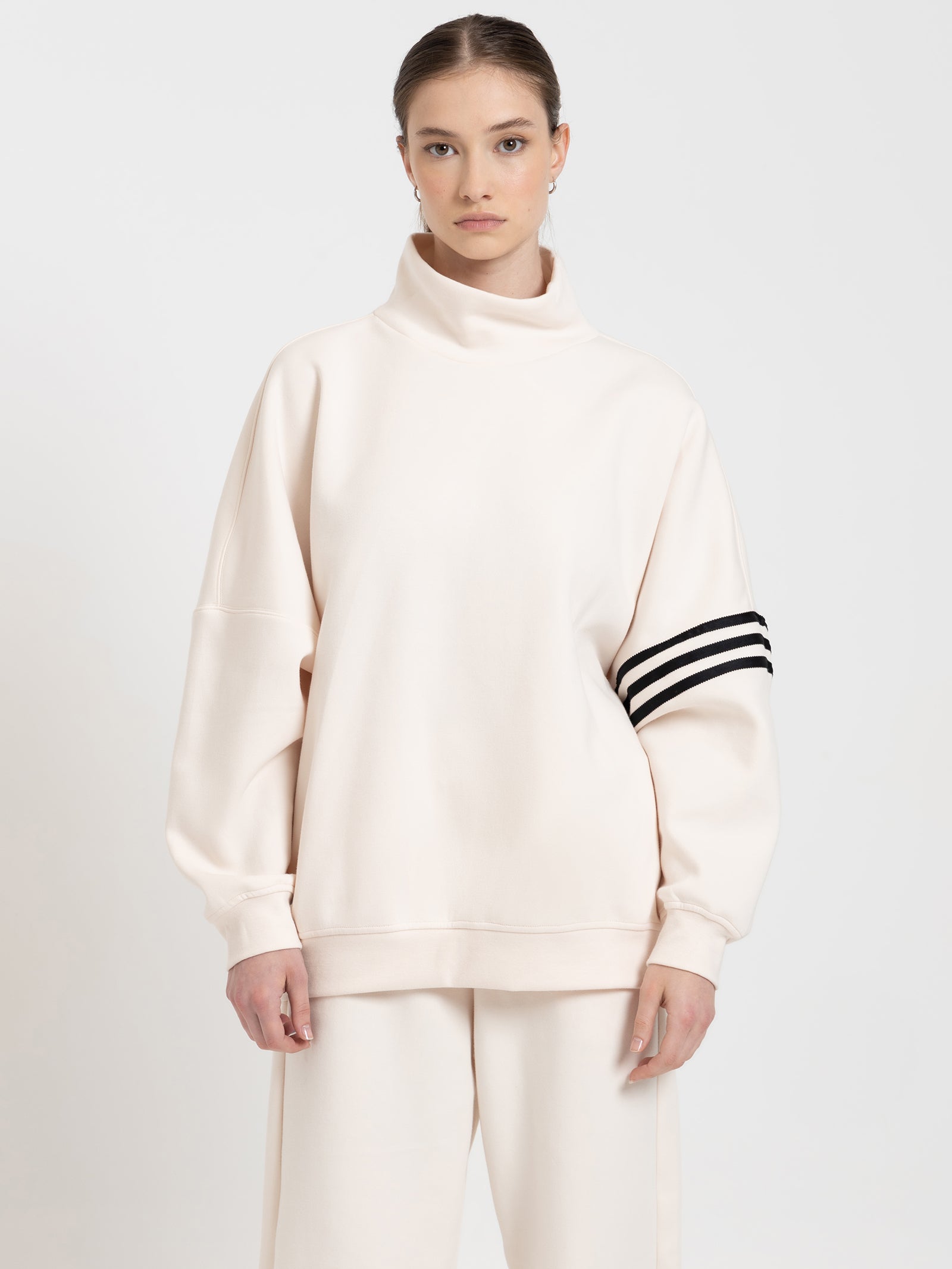 Adicolor Neuclassics Oversized High Neck Sweatshirt in Wonder White