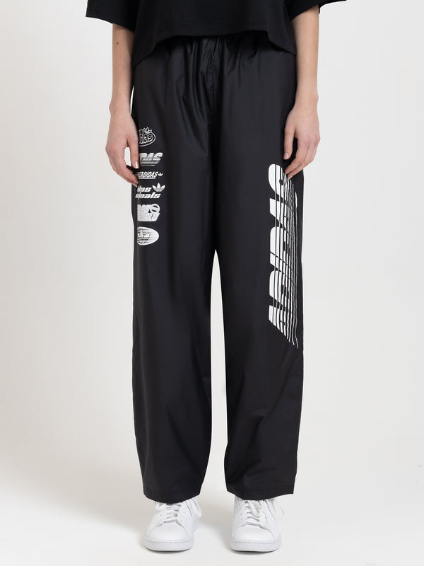 GFX Trackpants in Black