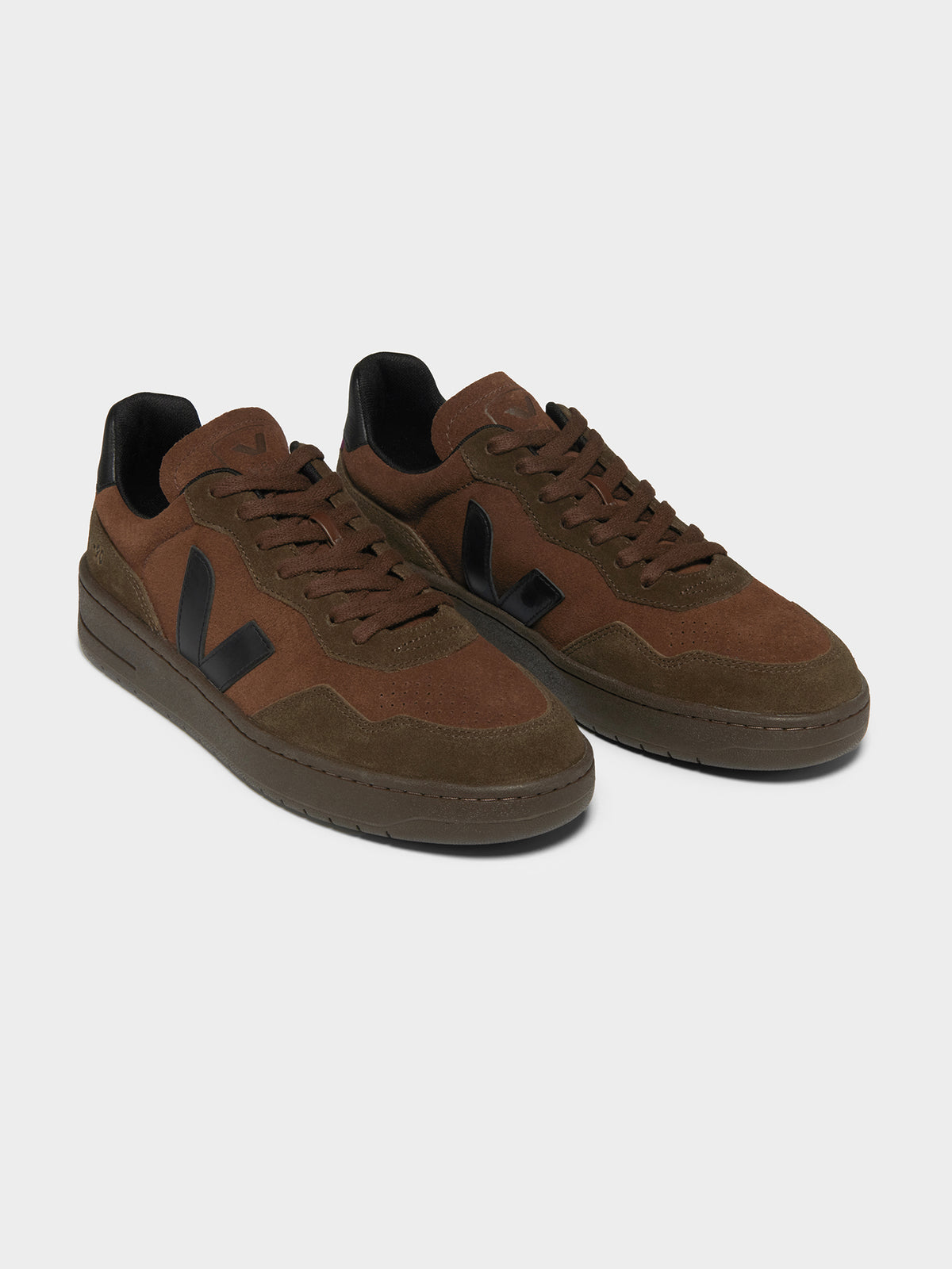 Veja Unisex V-90 Suede | Walnut Black