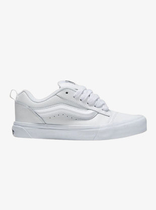 Knu Skool Leather Sneakers