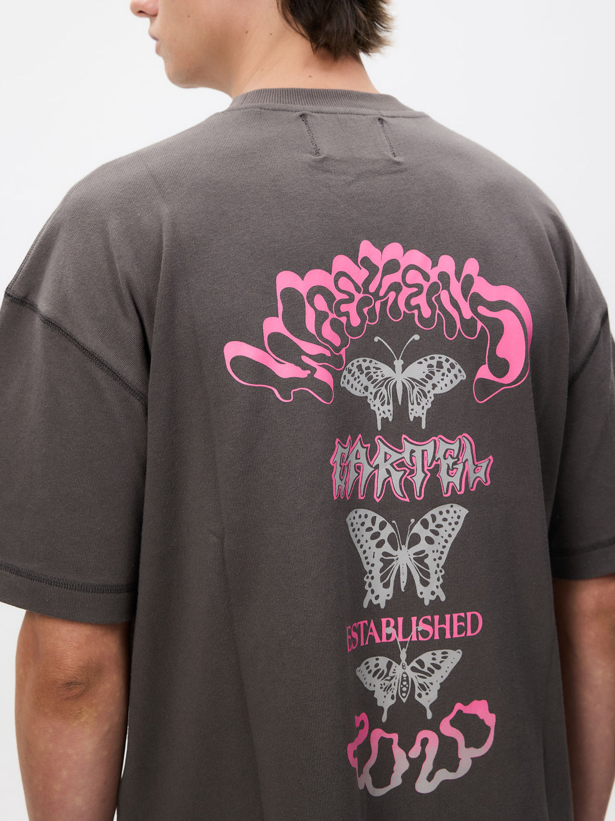 Weekend Cartel Weekend Trip Tee | Obsidian