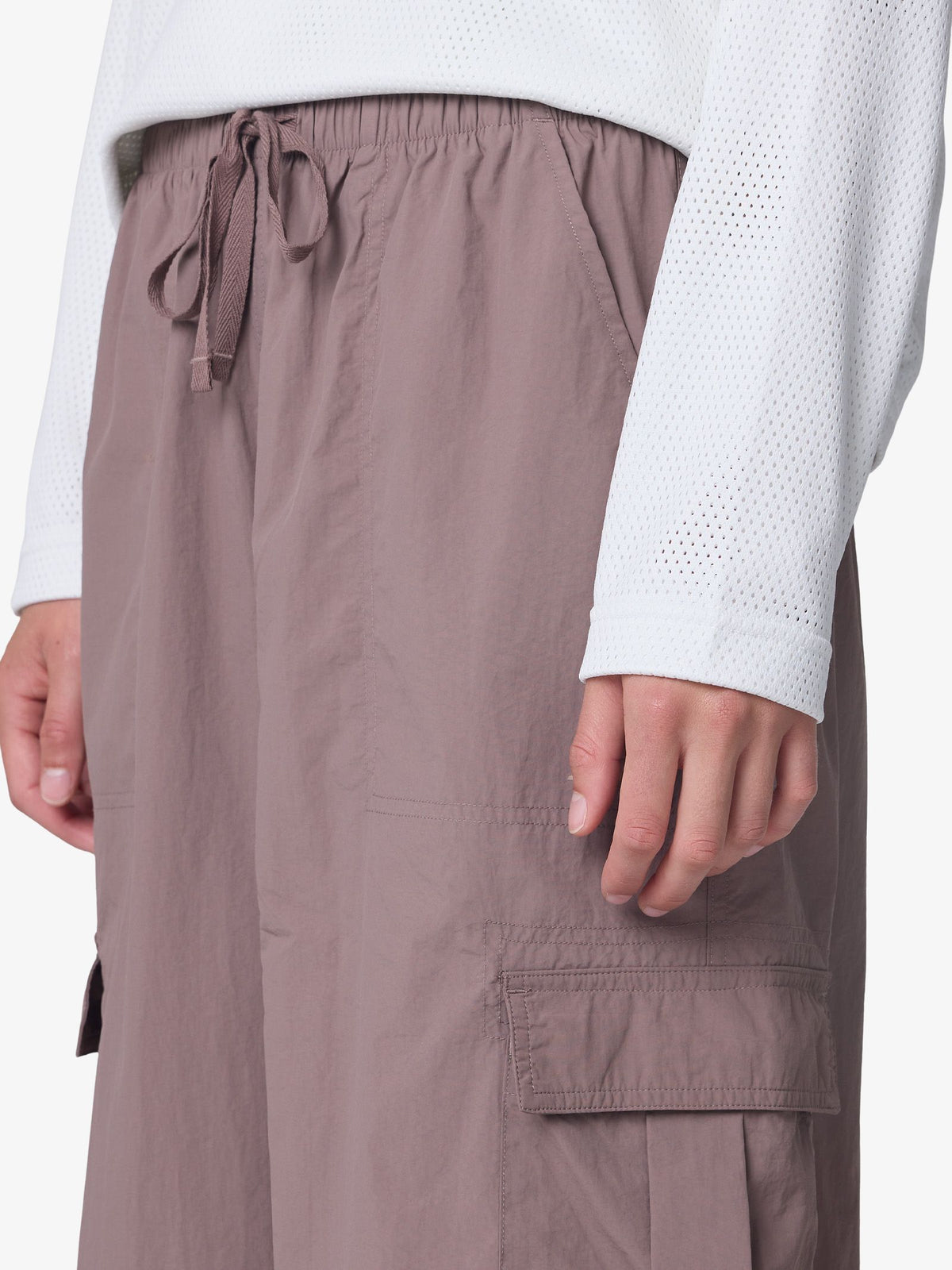 New Balance Woven Cargo Pants | Earth Shadow