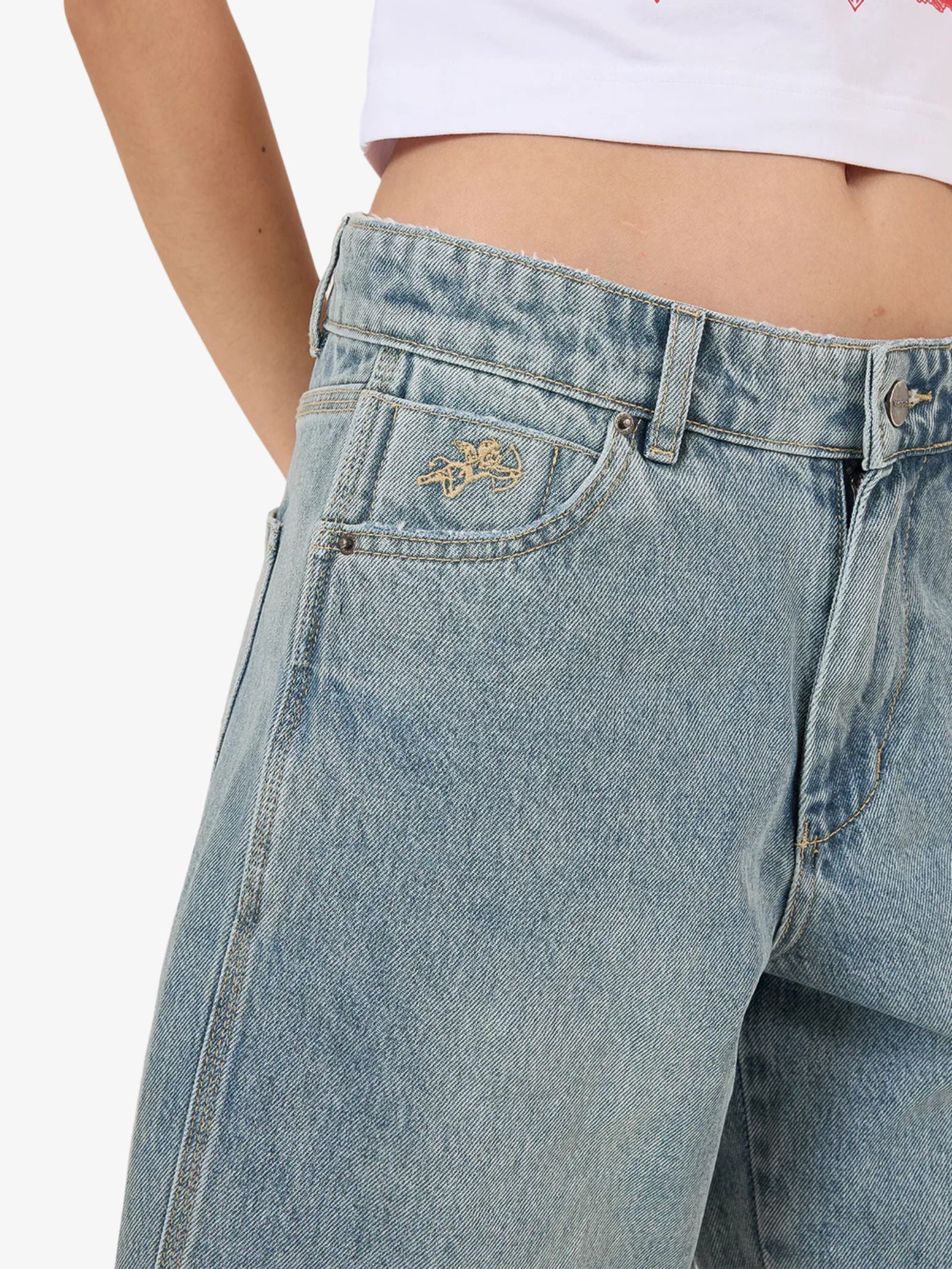 Worship Sloucher Short