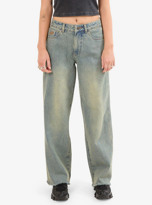 Sloucher Jean