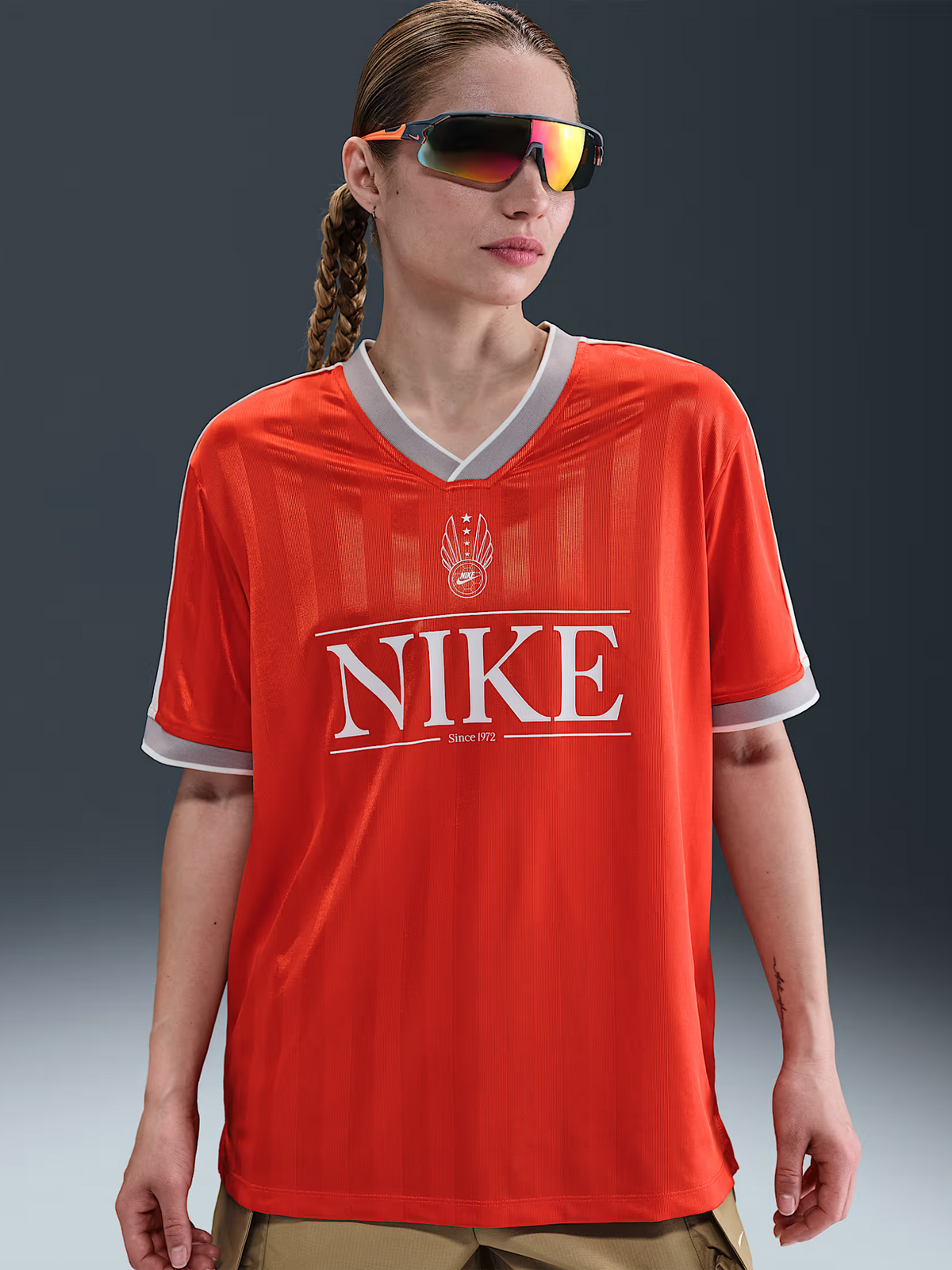 Nike NSW V-Neck Jersey Top | Pcnte Rd/Sl/Mdnt Nvy/Sl
