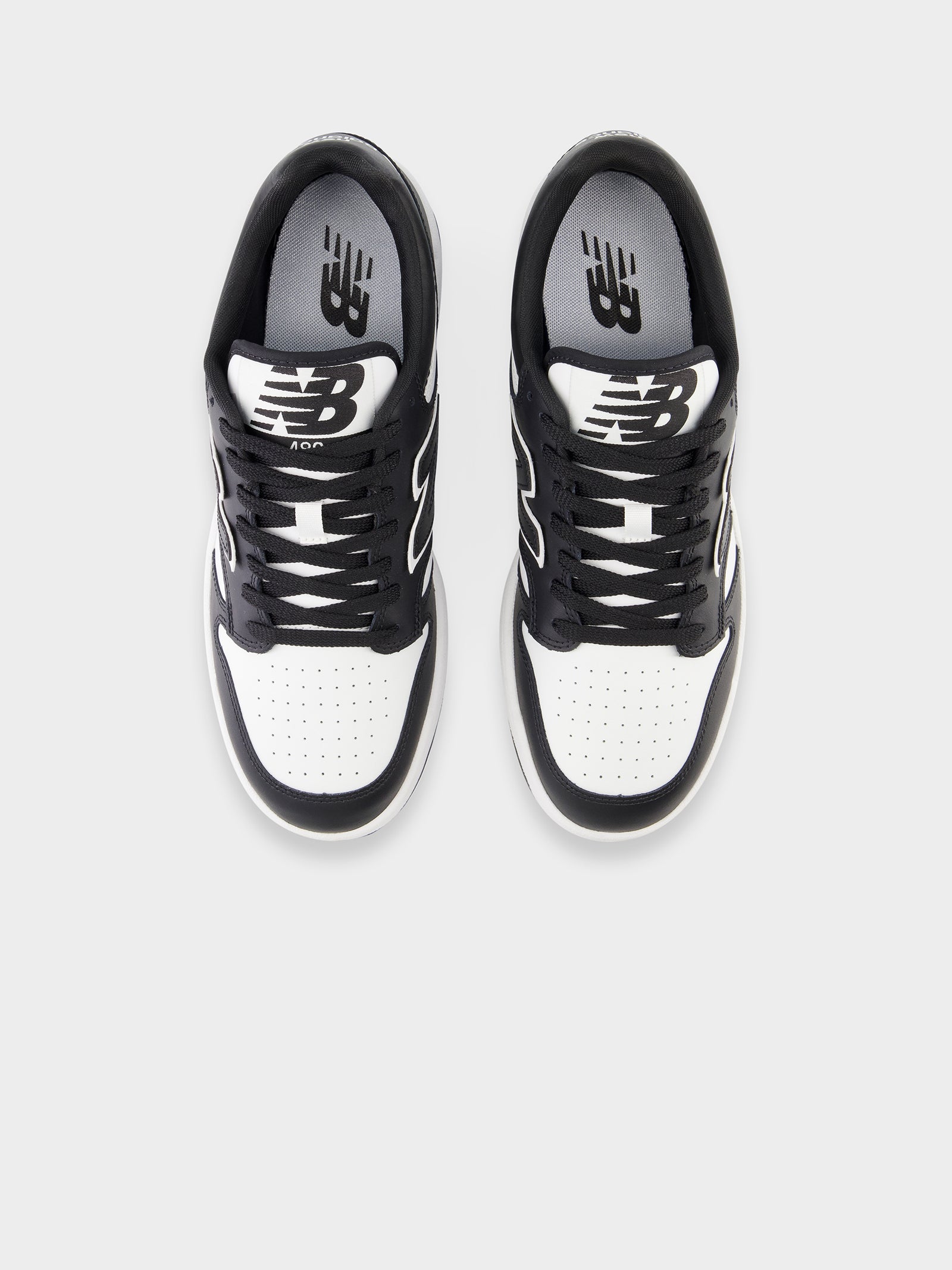 Unisex 480 Sneakers in White & Black
