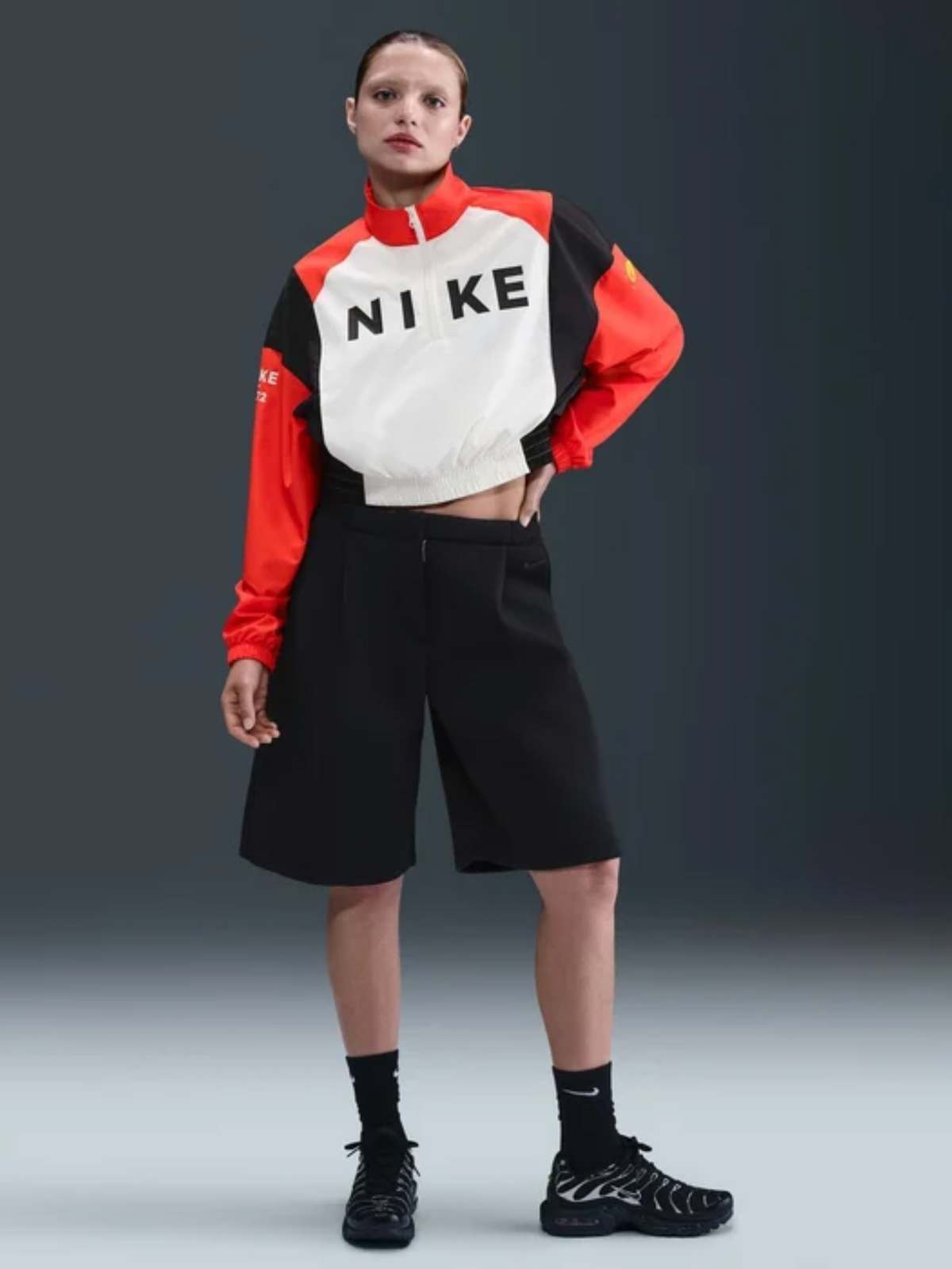 Nike NSW Woven Lightweight 1/4-Zip Jacket | Sail/Picante Red/Black