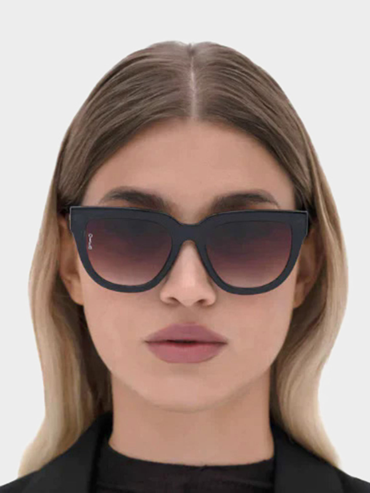 Mara Sunglasses in Black &amp; Smoke Fade