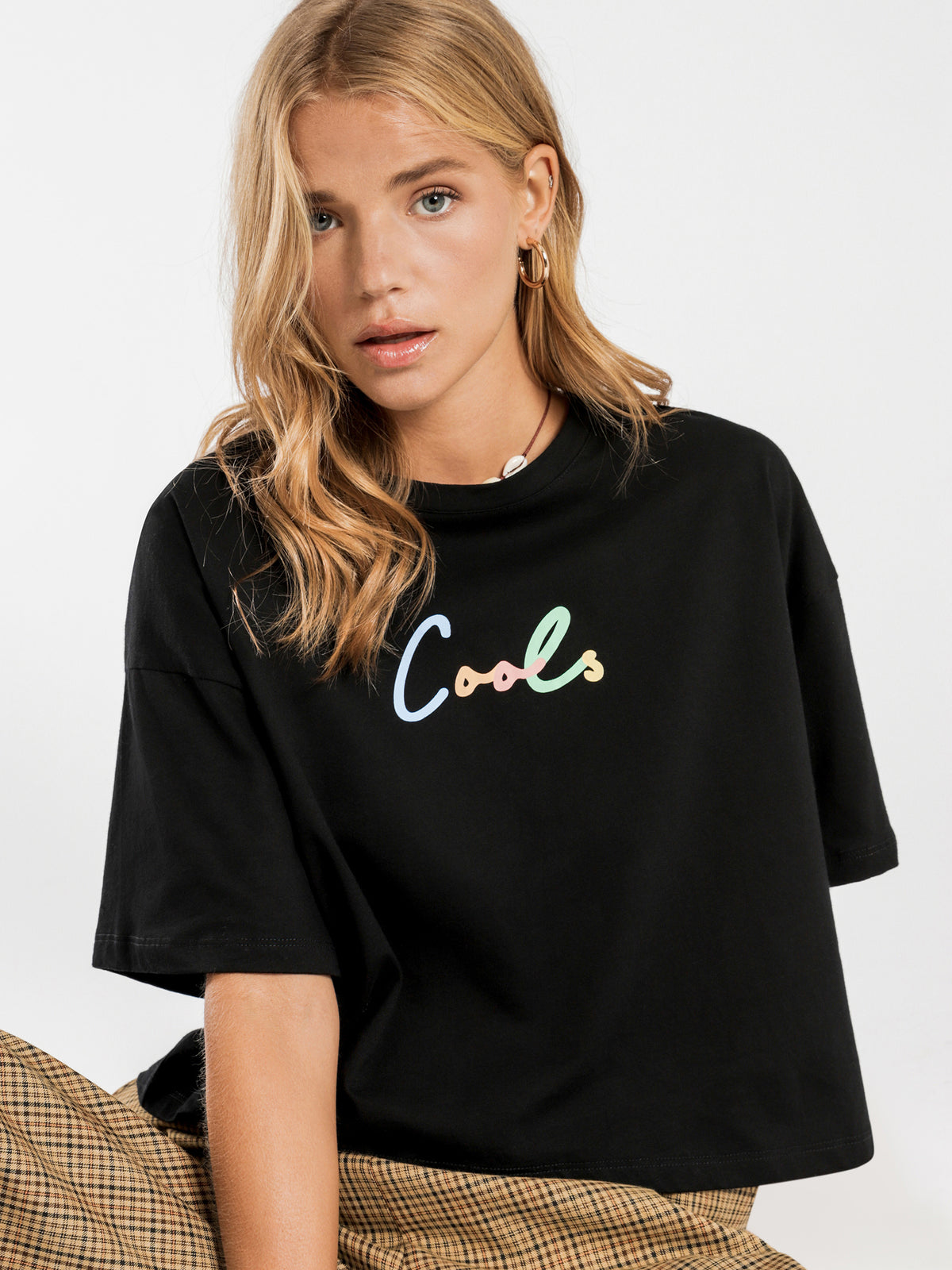 Colour Cools Boxy T-Shirt in Black