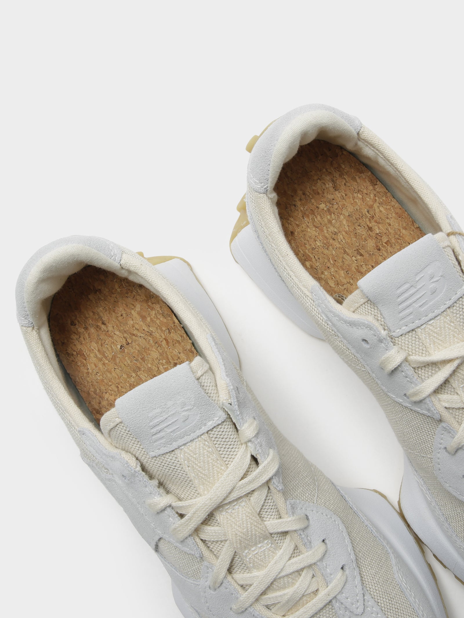 New Balance Womens 327 Sneakers Grey Glue Store