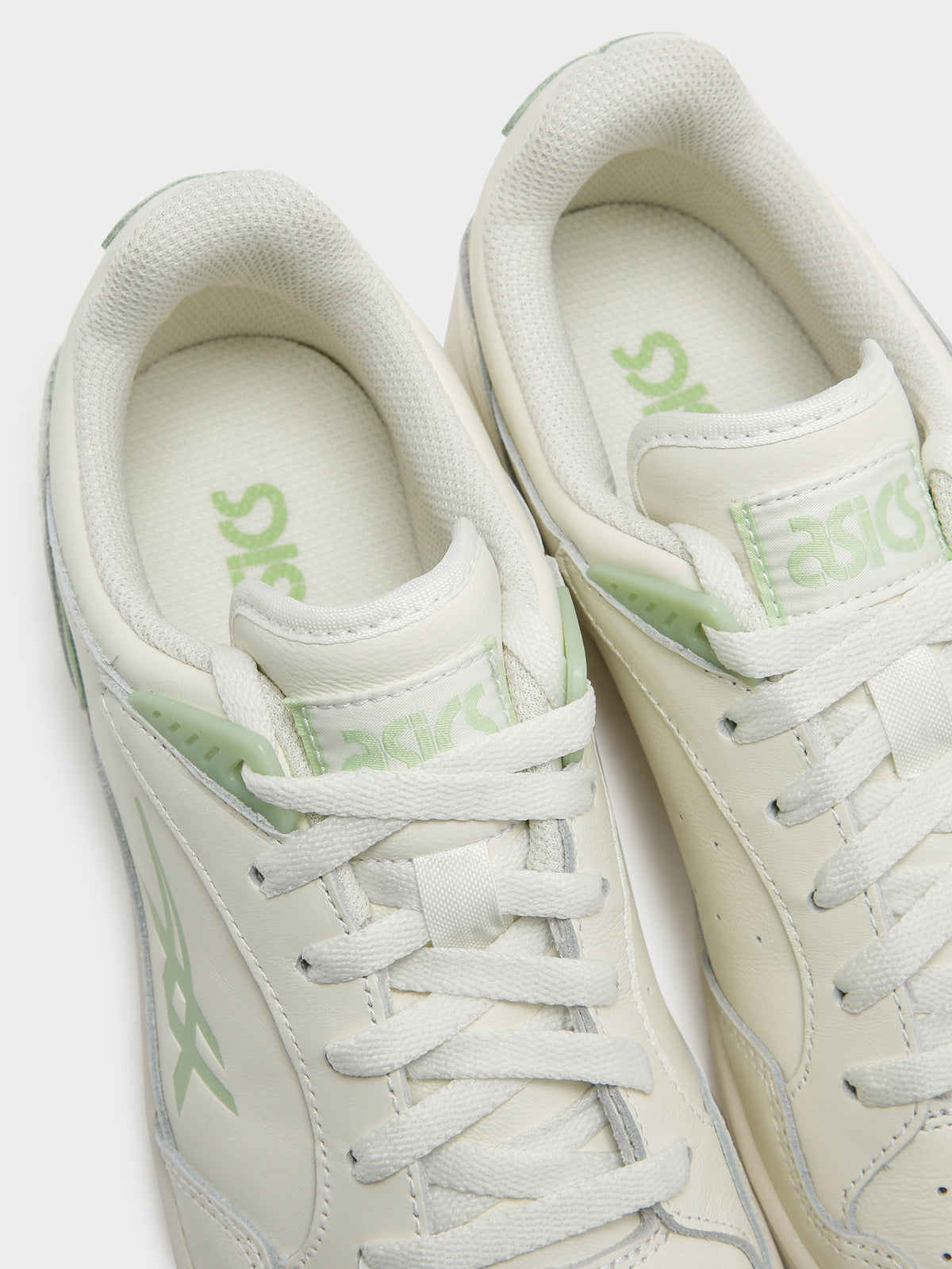 Womens Skycourt Sneakers in Cream and Jade