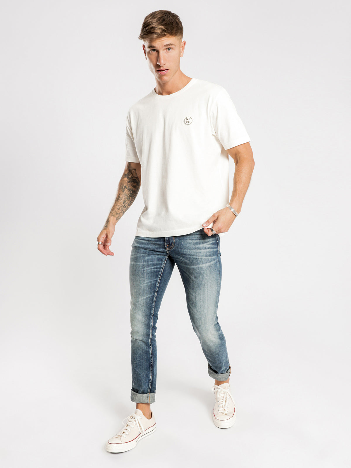 Uno Njco Circle T-Shirt in Dusty White