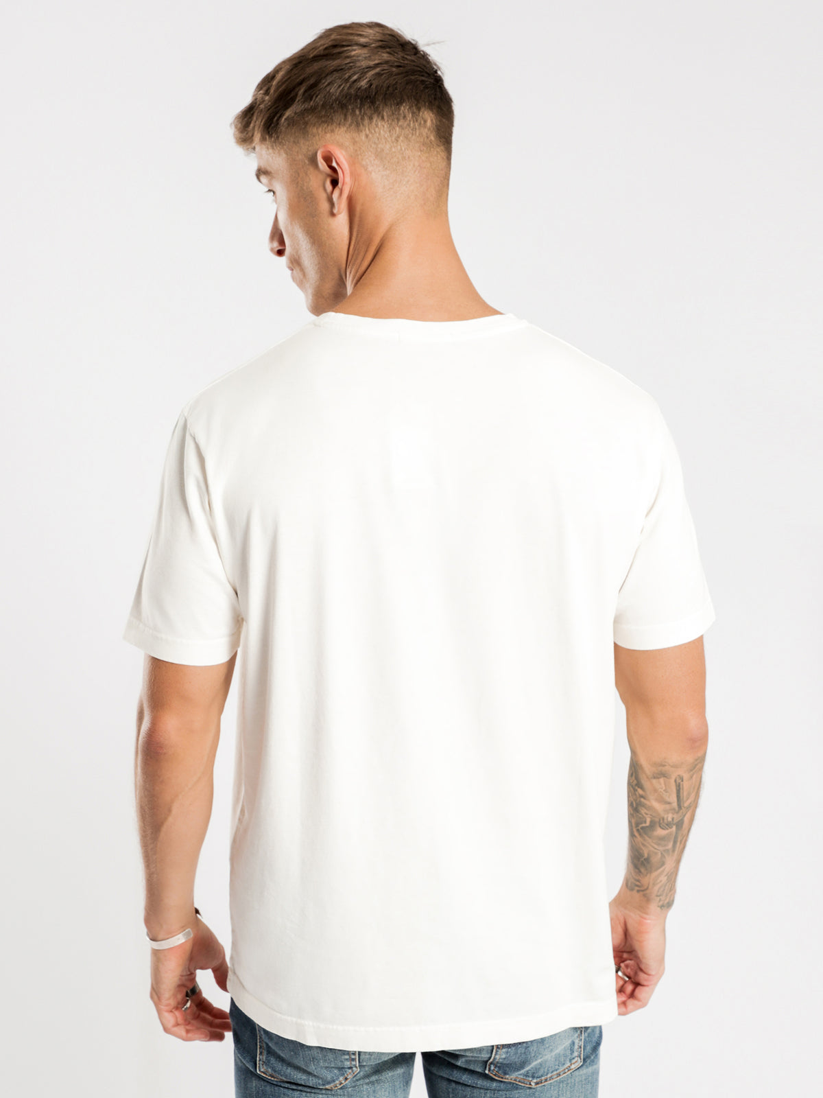 Uno Njco Circle T-Shirt in Dusty White