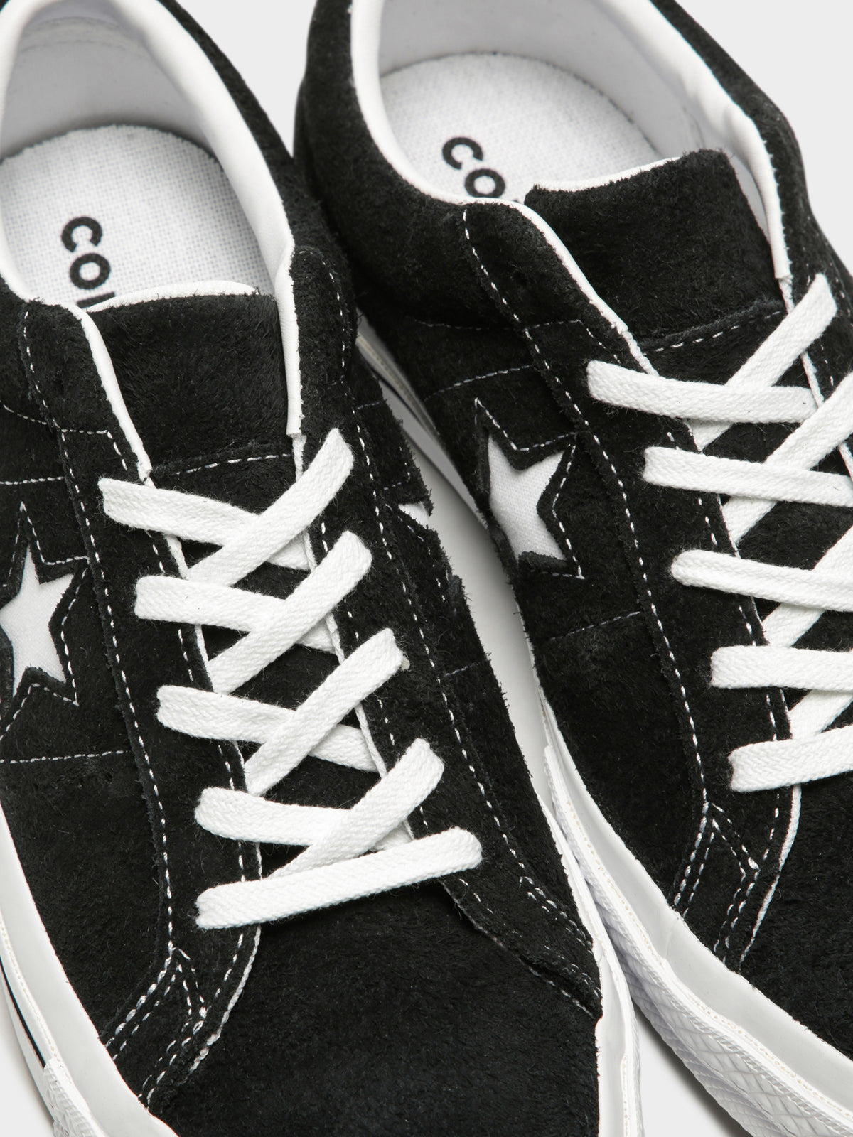 Unisex One Star Premium Suede Low-Top Sneakers in Black