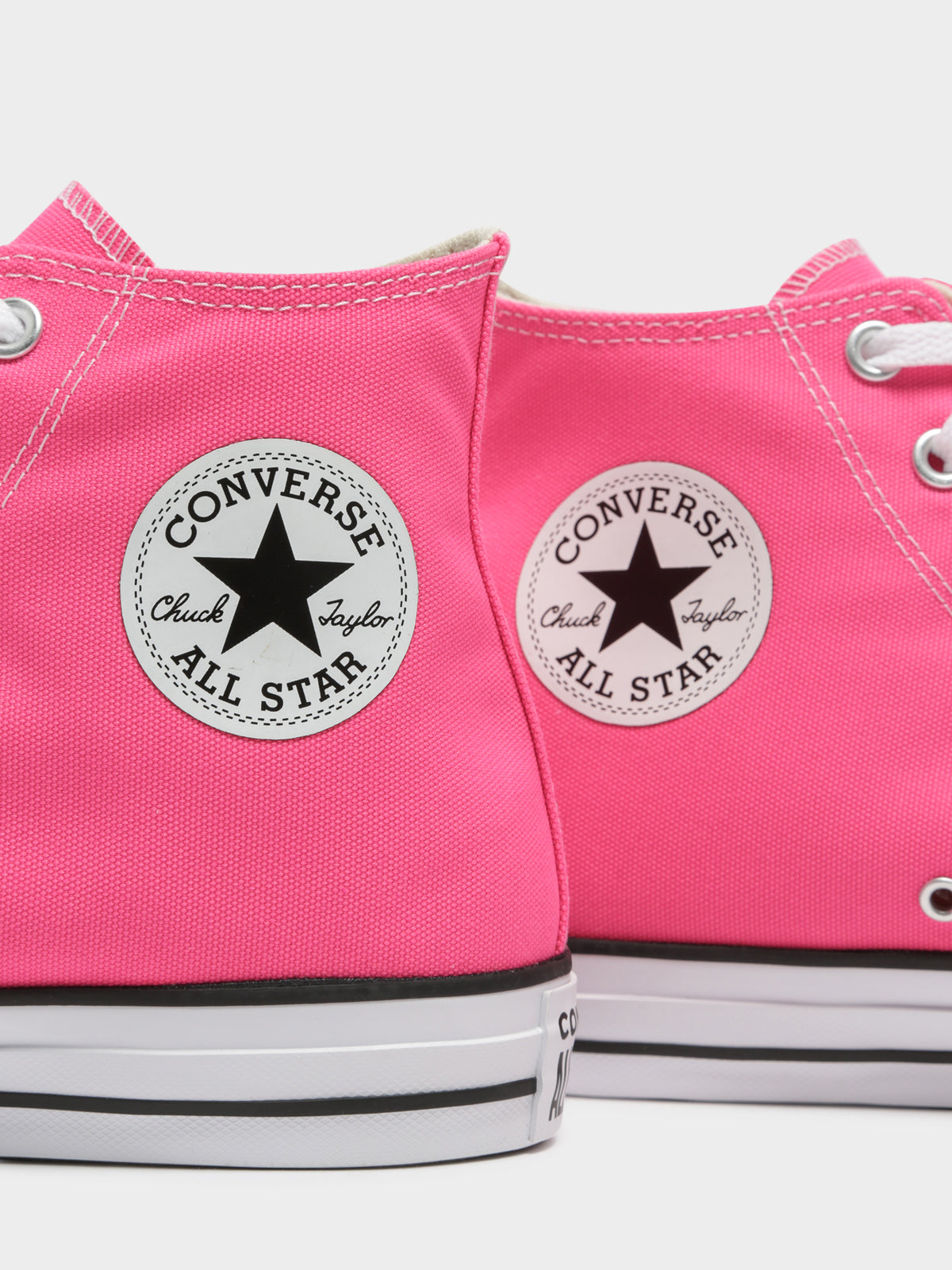 Unisex Chuck Taylor All Star High Sneakers in Pink