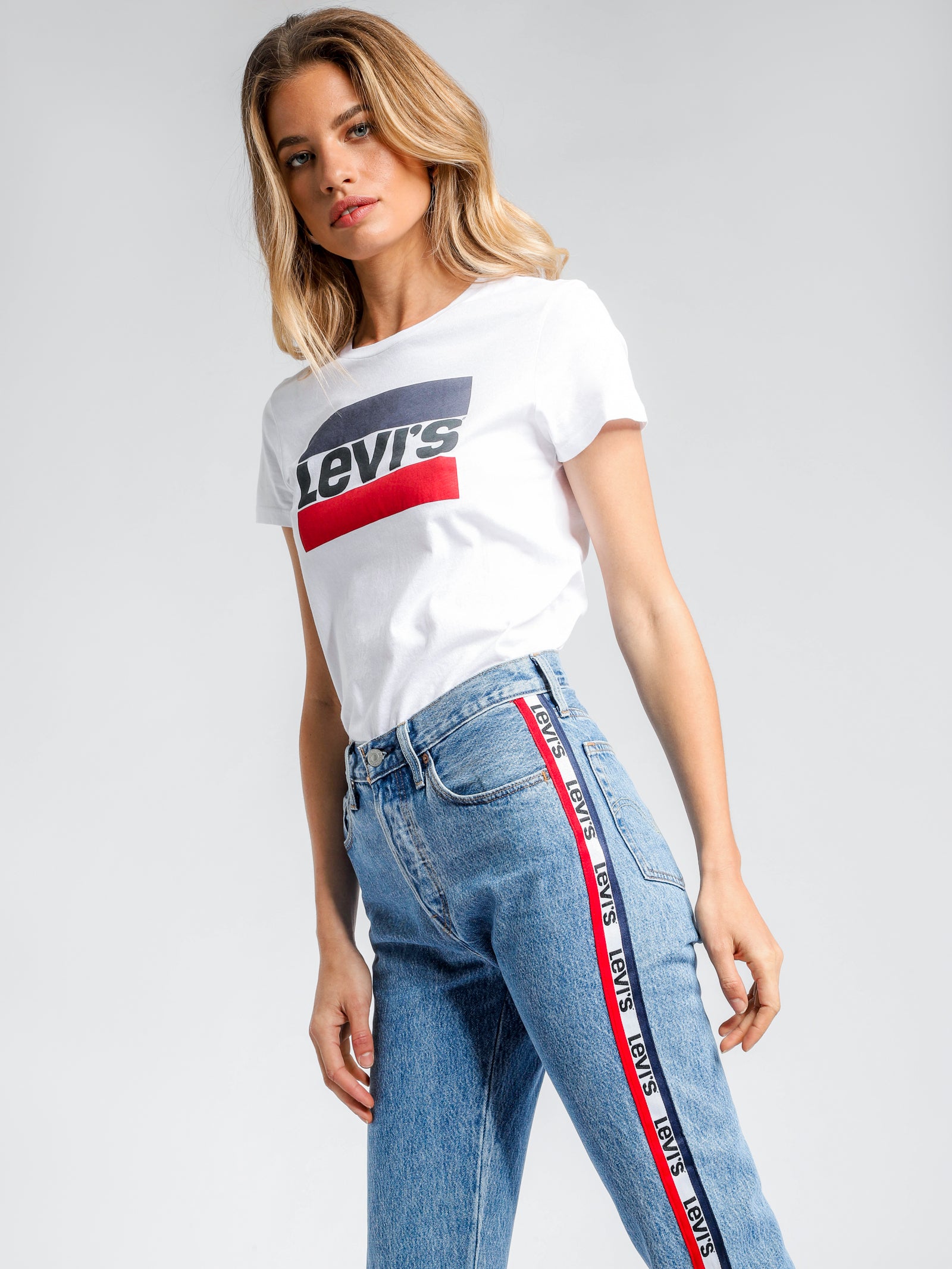 The Perfect Sportswear Logo T-Shirt