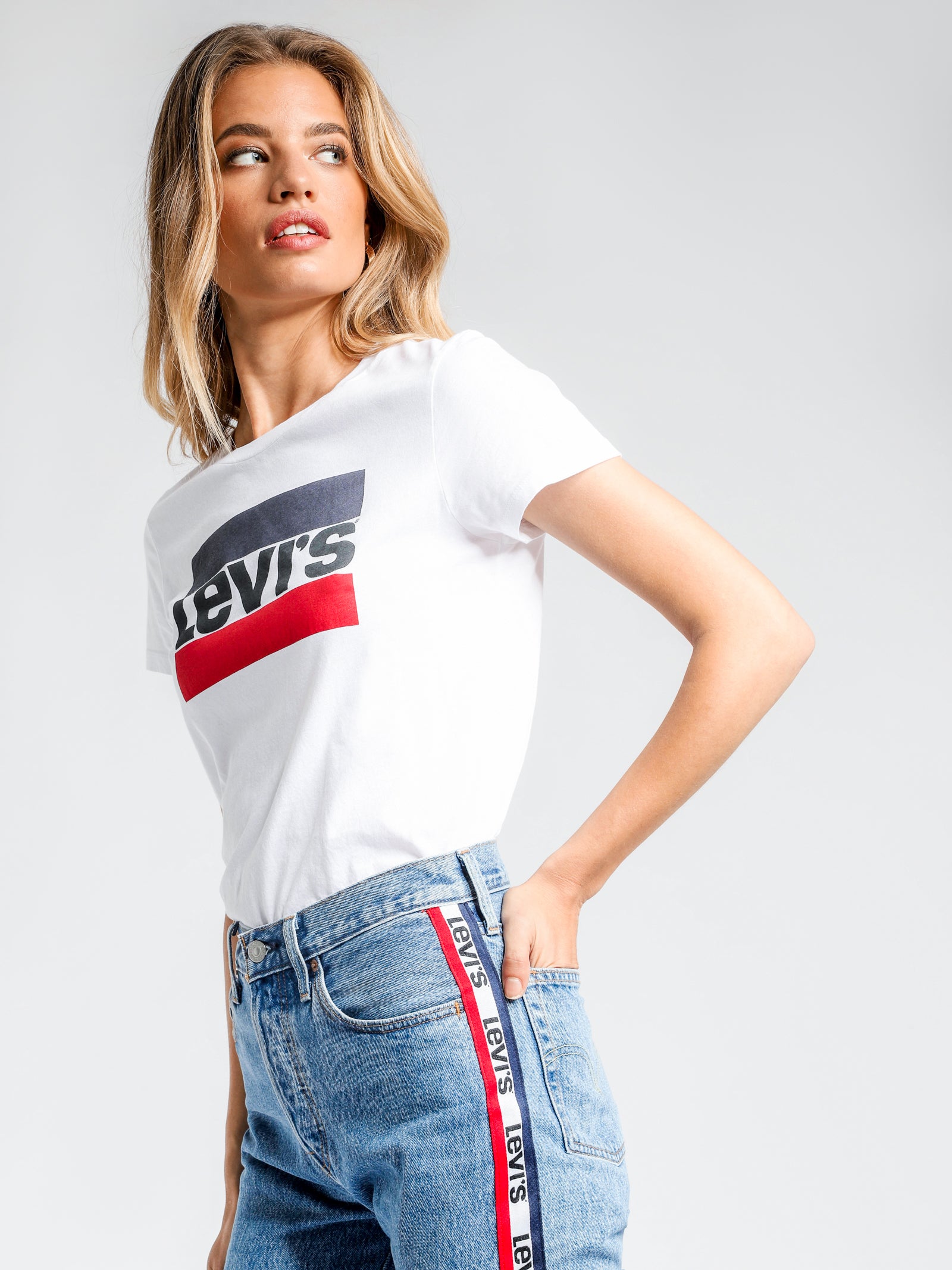 The Perfect Sportswear Logo T-Shirt