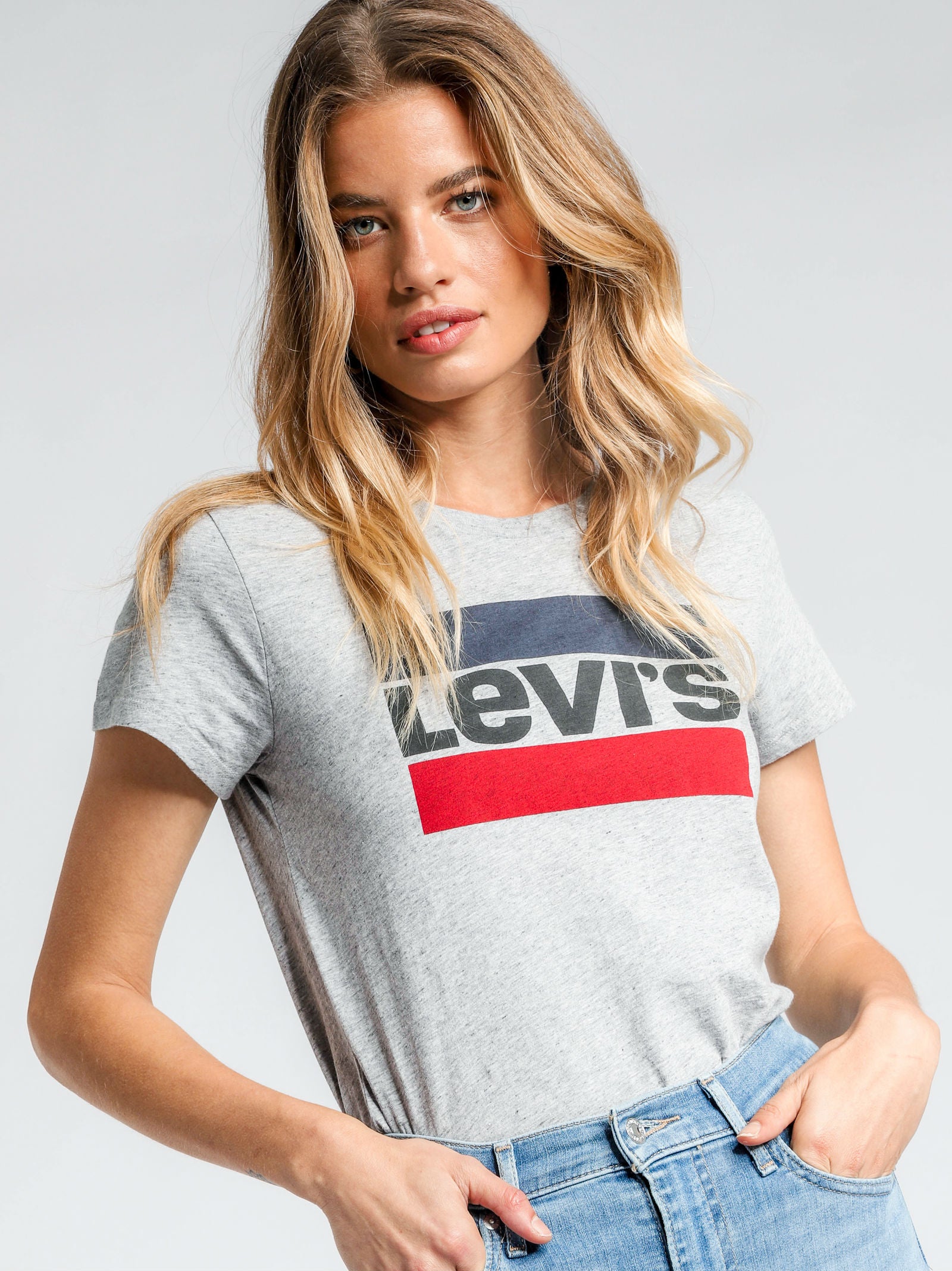 The Perfect Sportswear Logo T-Shirt