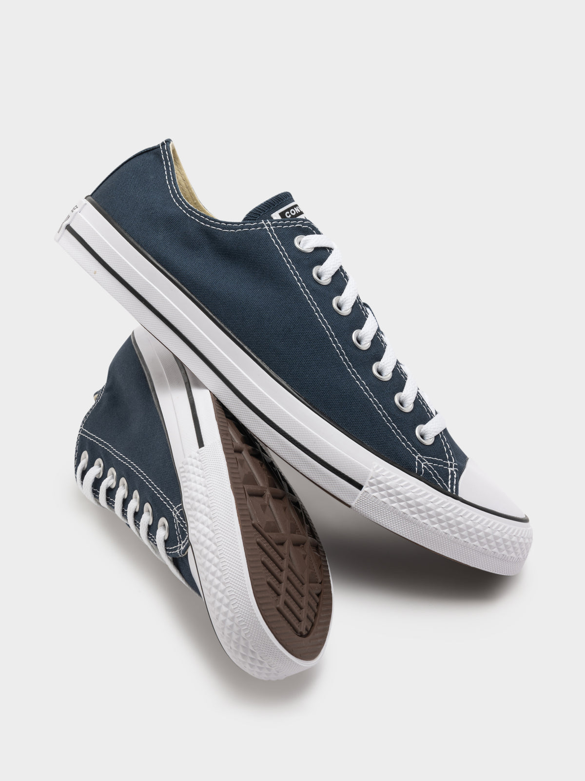 Unisex Converse Chuck Taylor All Star Classic Low Top in Navy