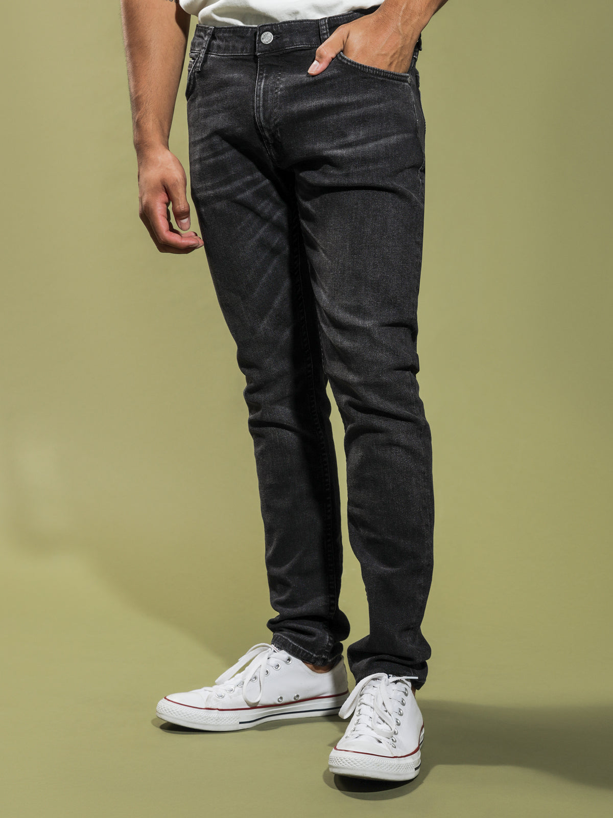Skinny Lin Jeans in Black