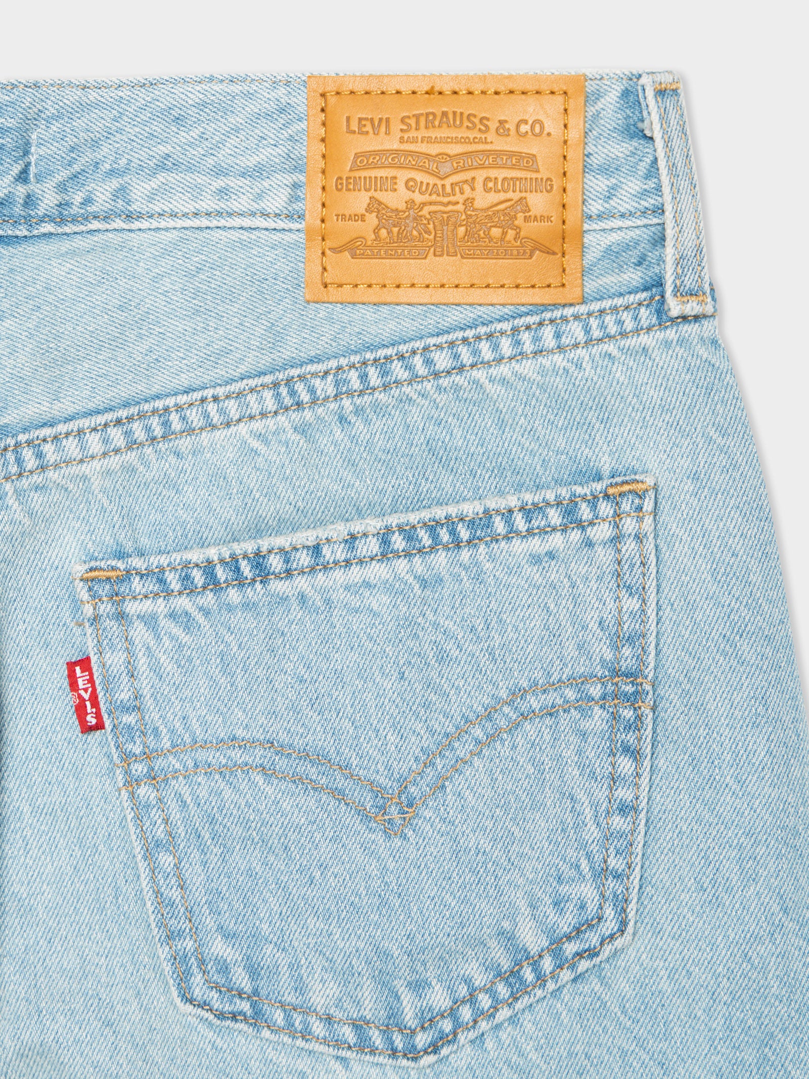 Loose Straight Leg Jeans