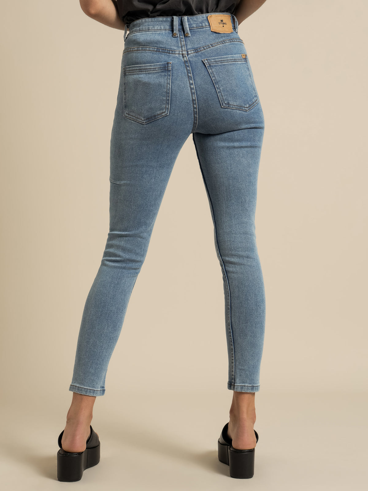 Elise Rigid Skinny Jeans in Mid Blue