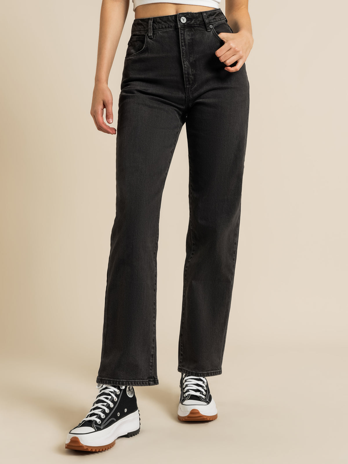 A 94 High Straight Jeans in Teri Black